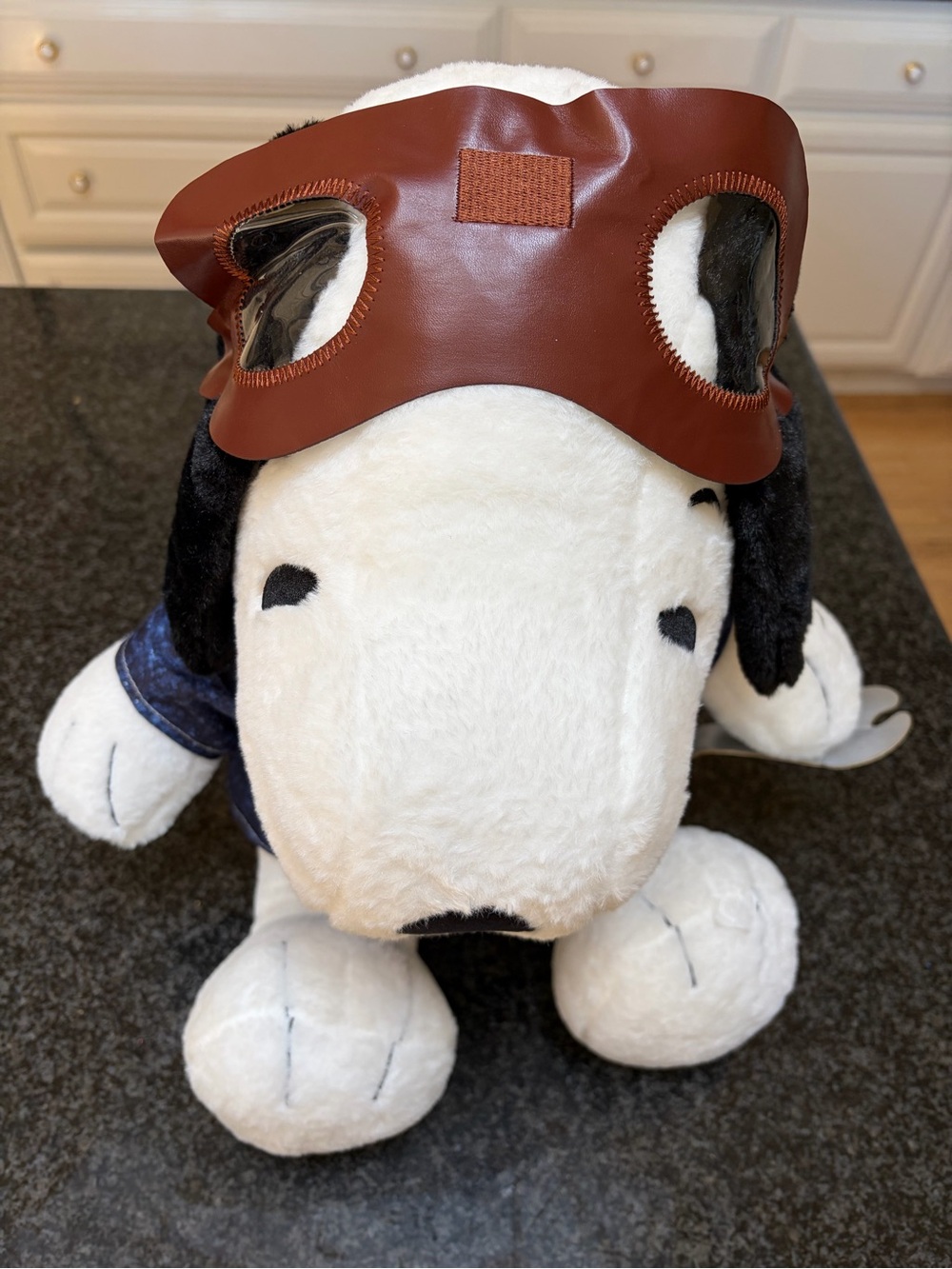 SNOOPY 17 inch Plush with Flappy Ears and Flying Ace Pilot Outfit -NWOT - Picture 4 of 5